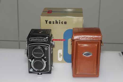 K&auml;ytetty Yashica C