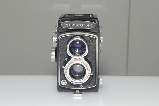 K&auml;ytetty Yashicaflex