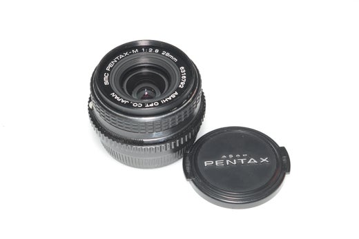 K&auml;ytetty Pentax M 28/2.8