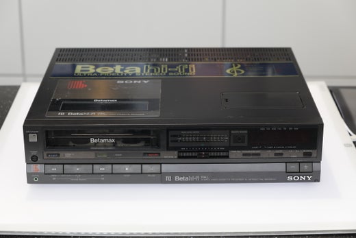 K&auml;ytetty Sony SL-HF100EF, Betamax HiFi